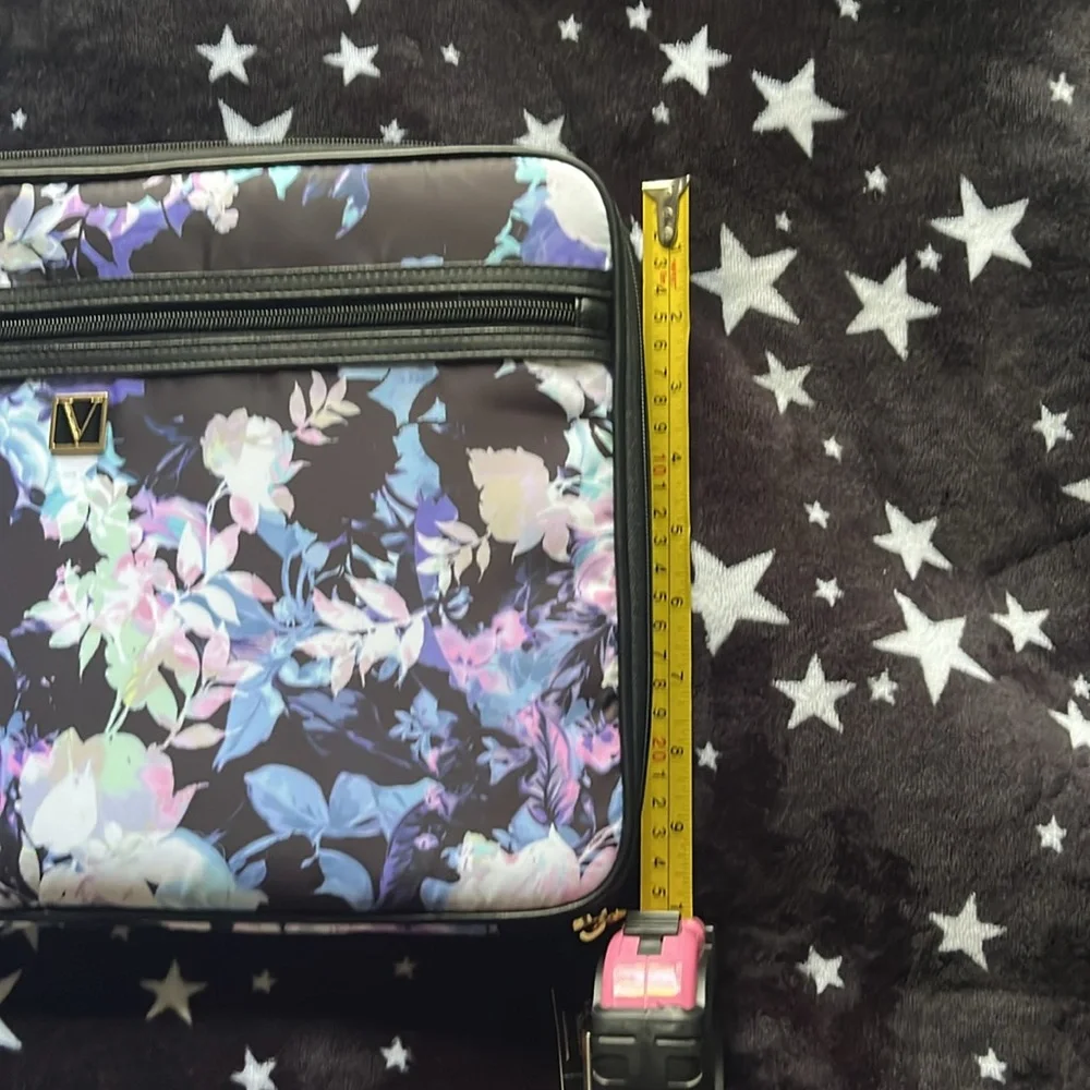 Victoria’s Secret laptop cover - Picture 5 of 5